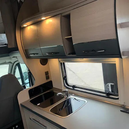 营地 Caravan *