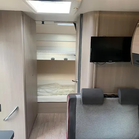 营地 Caravan *